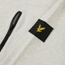 Overview second image: Trui Lyle and Scott